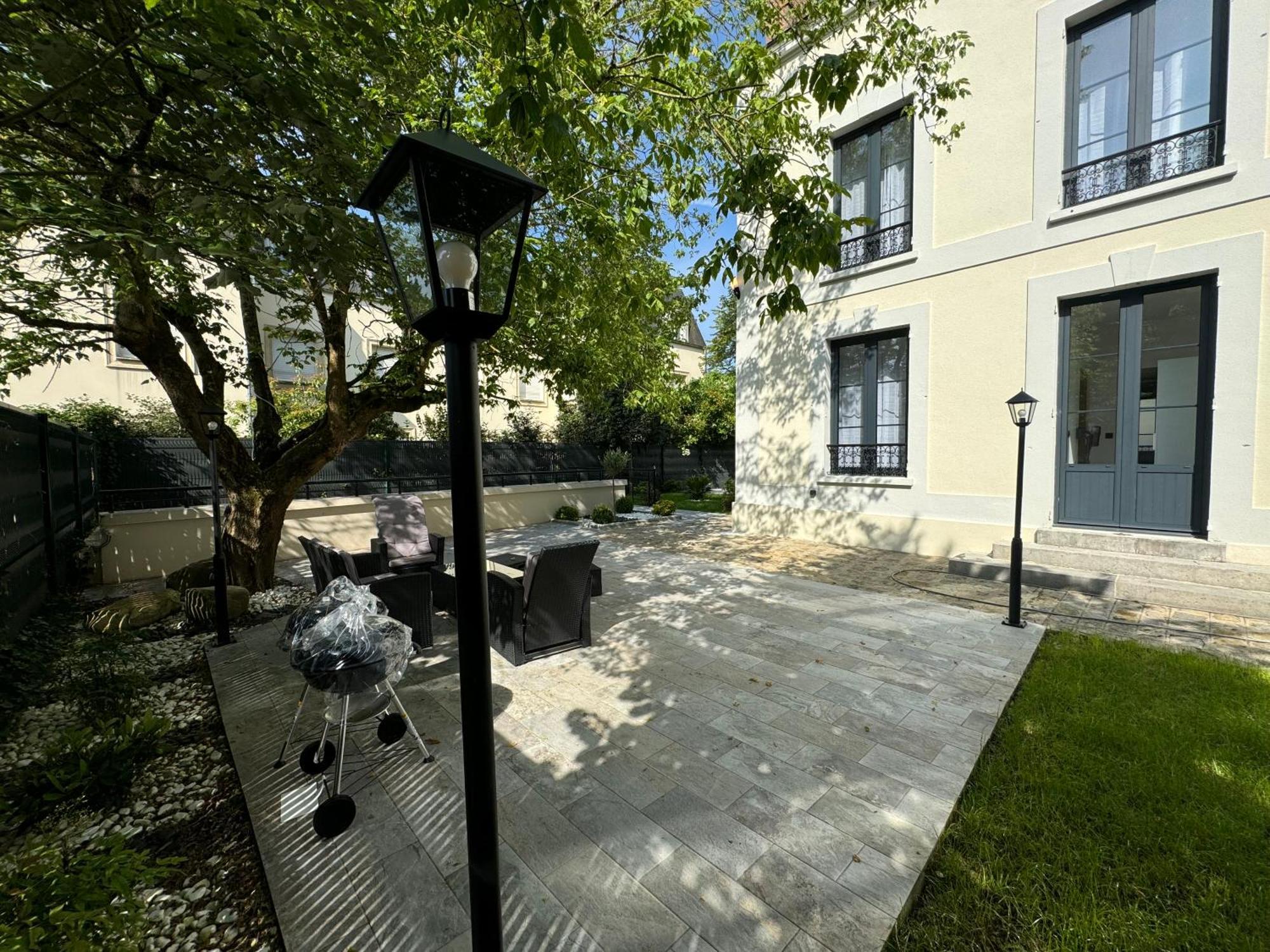 L'Etoile De Seine 77 Appartement 2 Dammarie-les-Lys Exterior photo